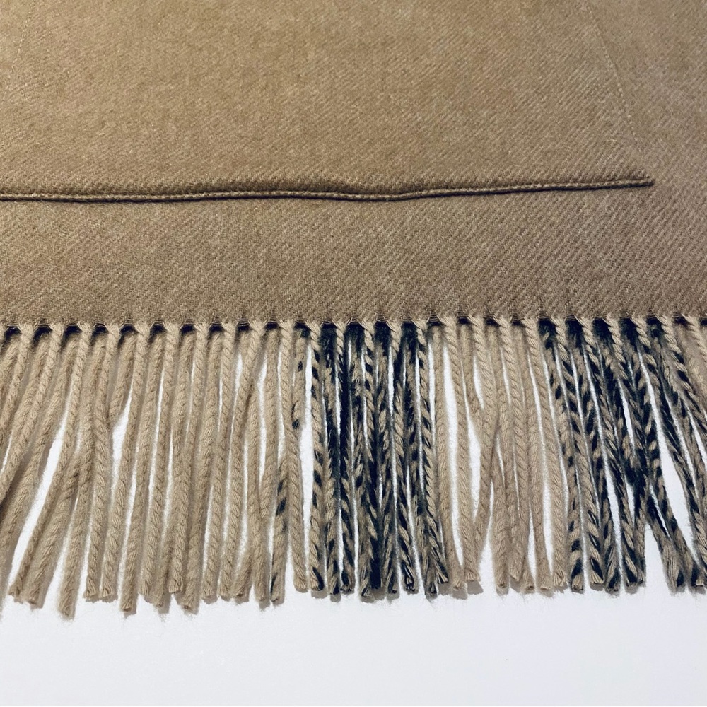 BURBERRY HELENE REVERSIBLE CASHMERE BLEND WRAP / SCARF. - Picture 13 of 14